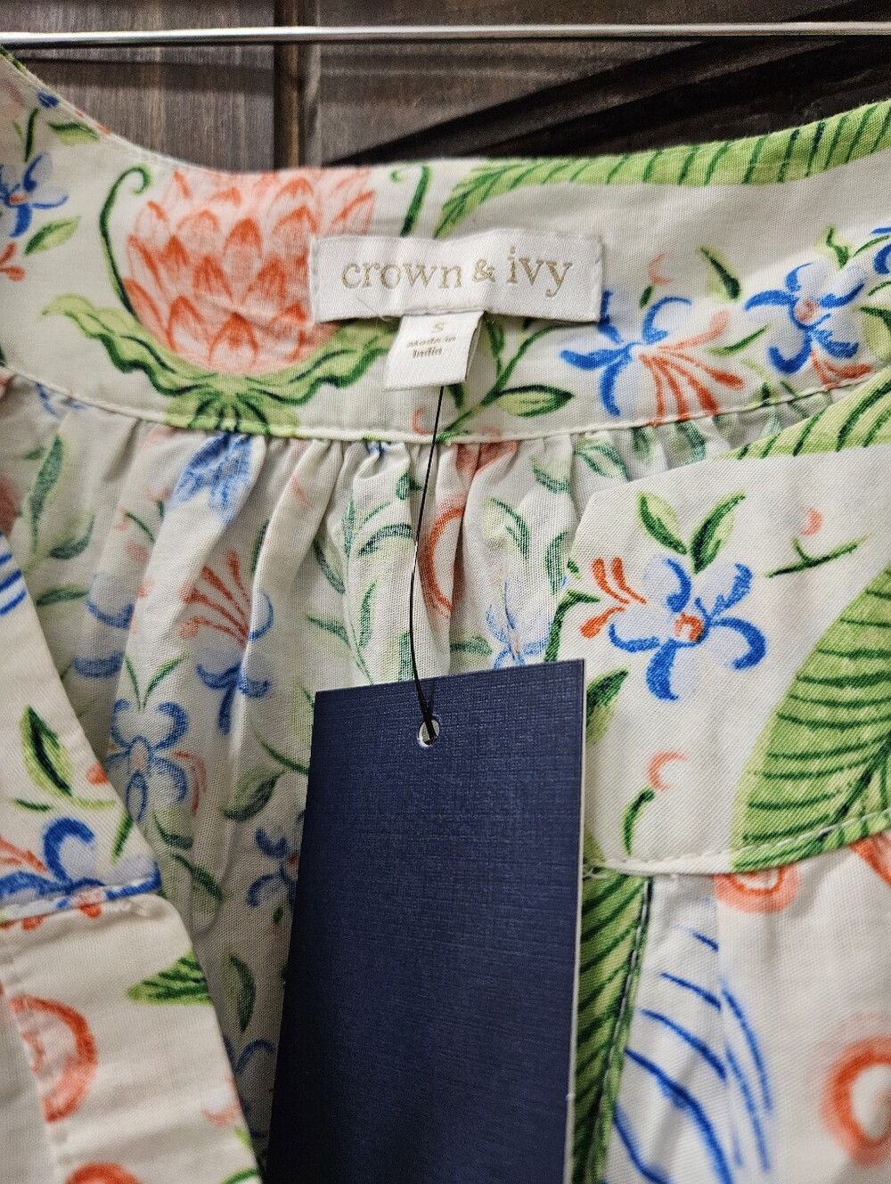 crown & ivy White Dress with Green Leaves and Coral Accents - Picture 2 of 3